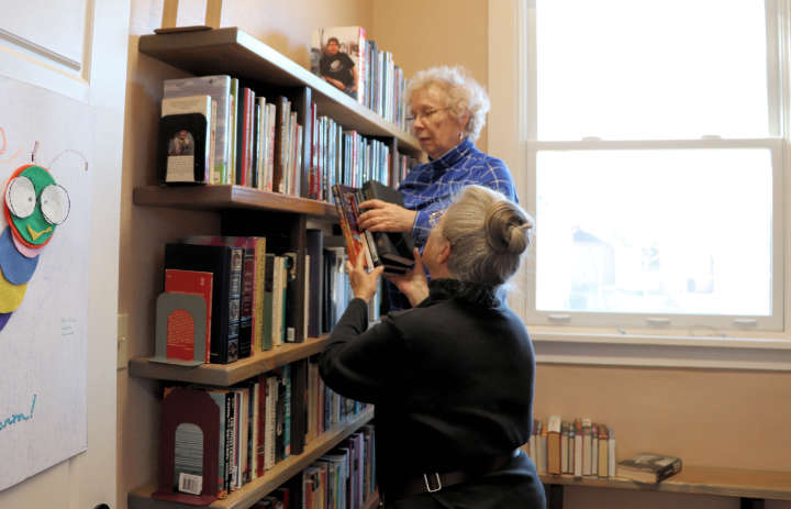 bookstore shelving